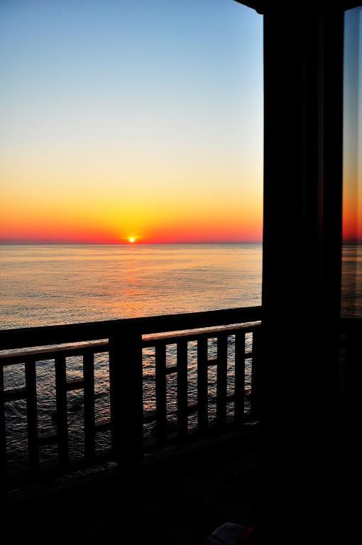 Deep Blue Guest House سوزوبول الغرفة الصورة