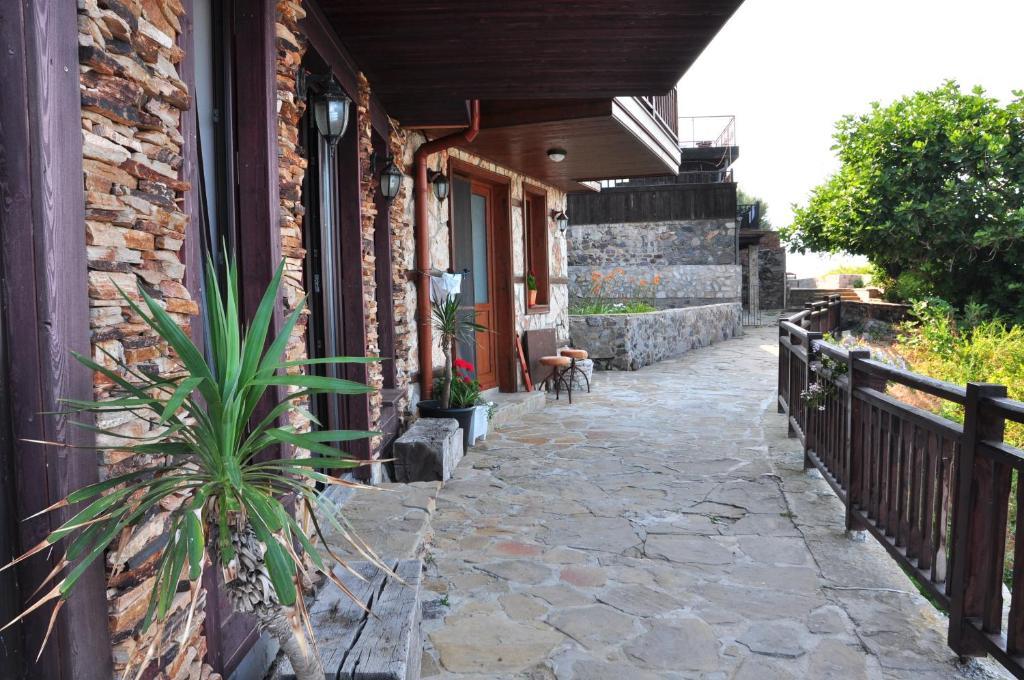 Deep Blue Guest House سوزوبول المظهر الخارجي الصورة