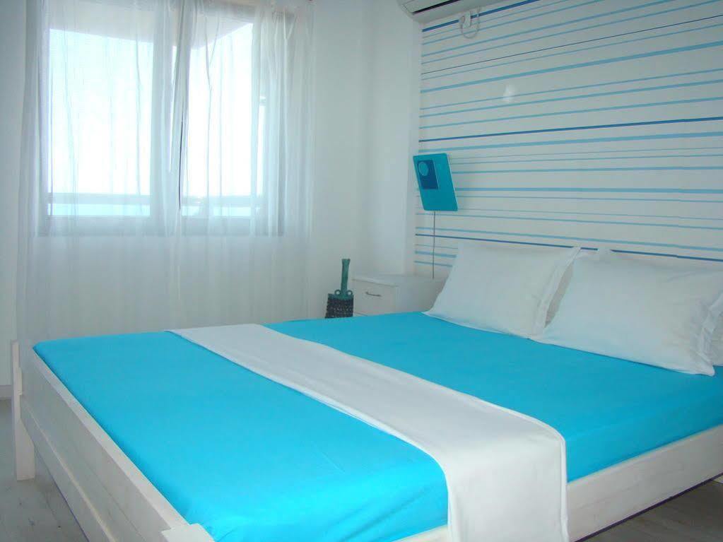 Deep Blue Guest House سوزوبول المظهر الخارجي الصورة